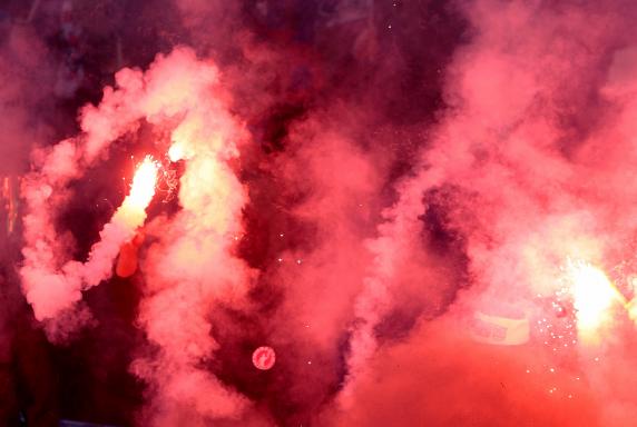Wuppertaler SV, VfB Homberg, Pyrotechnik, Ultras Wuppertal, Saison 2014/15, Wuppertaler SV, VfB Homberg, Pyrotechnik, Ultras Wuppertal, Saison 2014/15